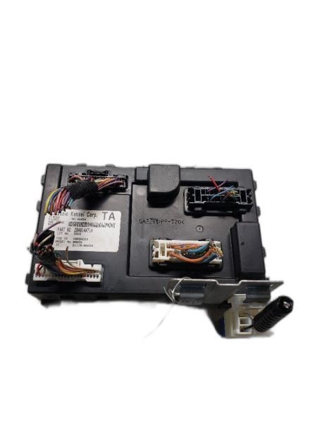 2015 Nissan Sentra Body Control Module BCM Above Steering Column OEM 1222154