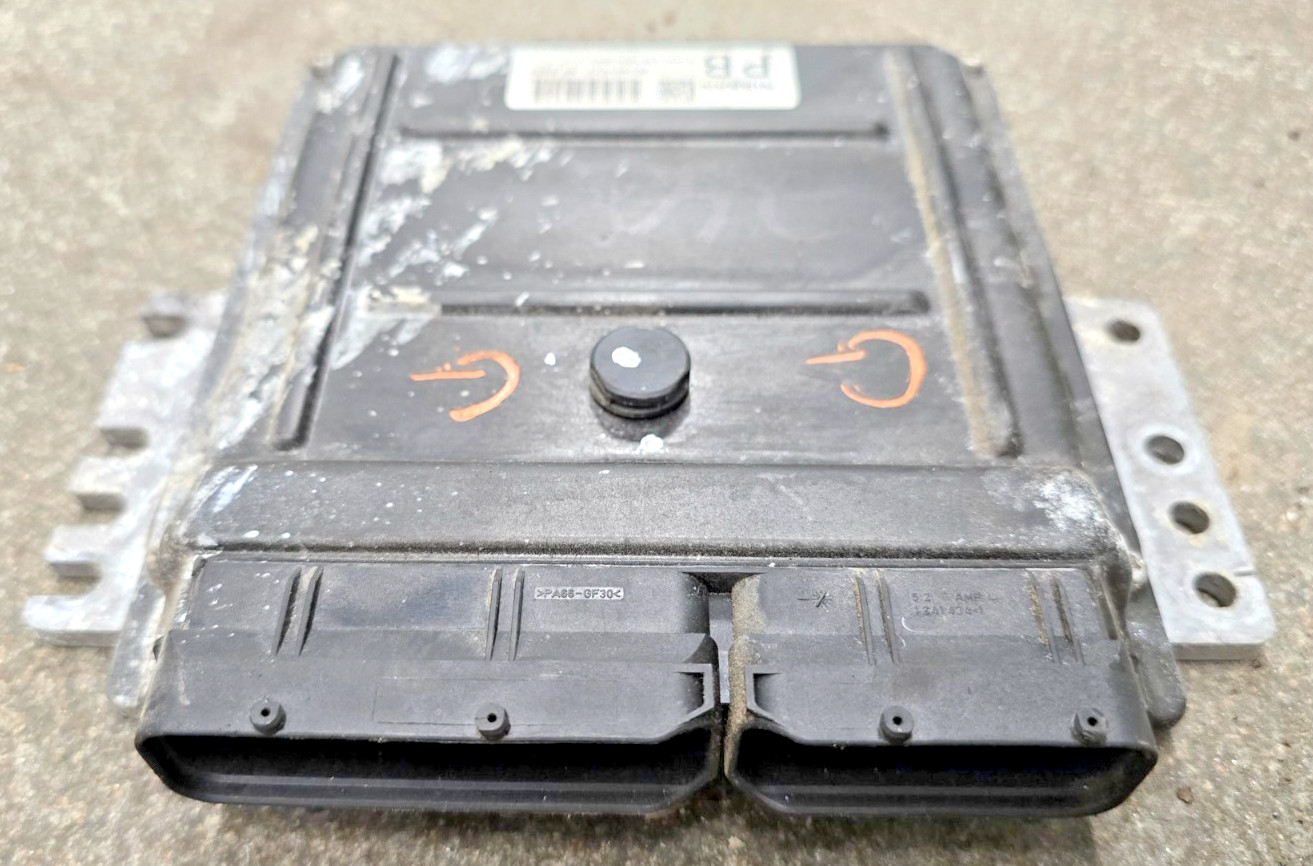 2006 Nissan Titan Crew OEM Electronic Computer Module 5.6L 4WD MEC84-011