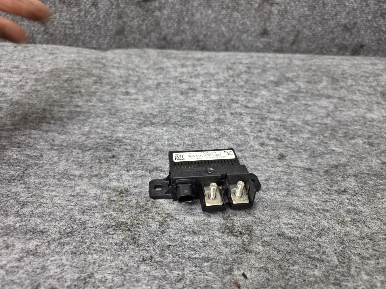 Battery Overload Relay Mercedes W218 W212 CLS550 E350 E400 oem