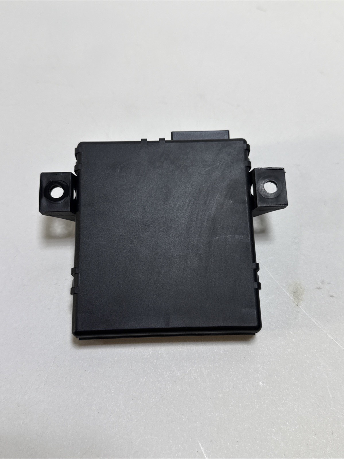 2012 Audi A4 A5 Gateway Control Module 8T0907468AH OEM