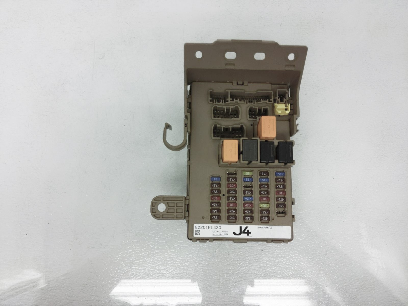 Subaru Crosstrek 2019 2.0L Cabin Room Fuse Box Inside Fuse Box 82201Fl430 Oem
