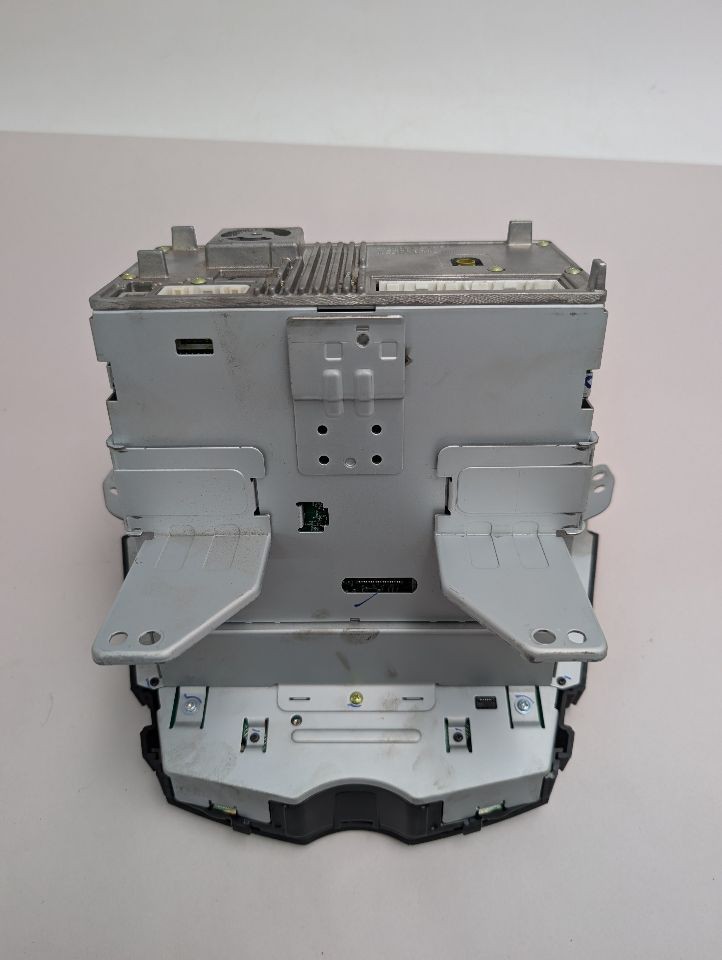 Used Radio Audio fits: 2016 Hyundai Veloster Grade A
