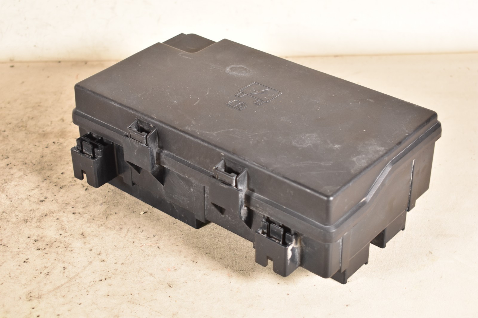 13-14 DODGE RAM 1500 INTEGRATED FUSE BOX ENGINE BAY FUSE BOX TIPM 68089578AG OEM
