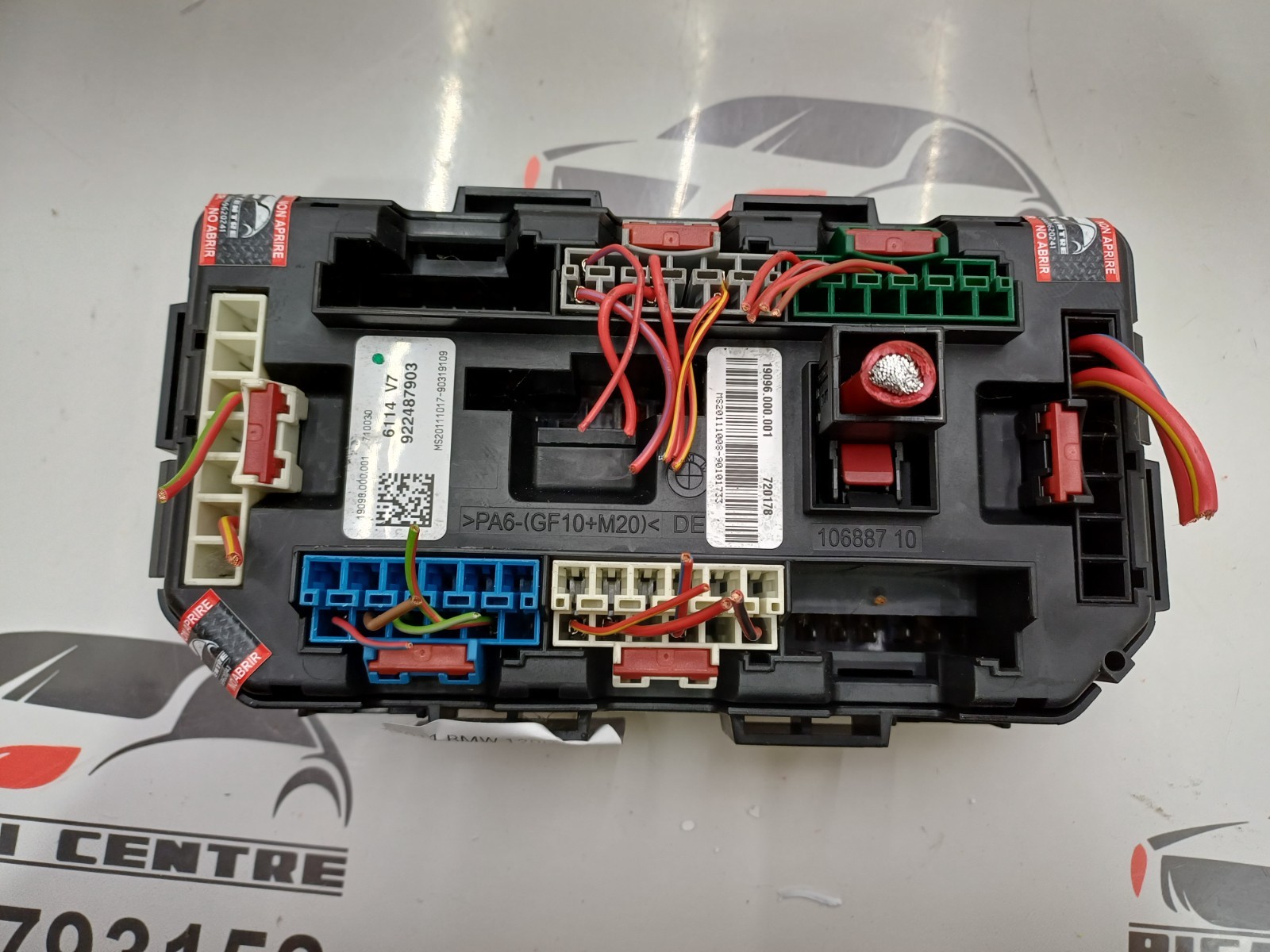 BMW F20 F21 F22 2011 AA6 FRONT POWER DISTRIBUTOR 2.0D FUSE BOX