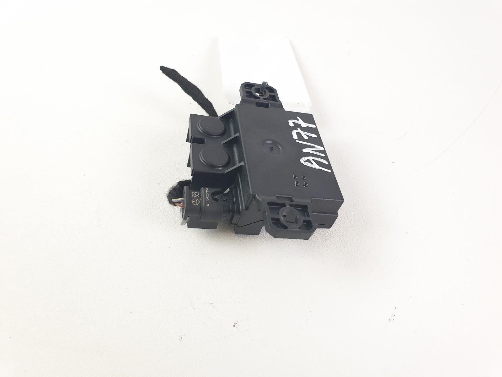MERCEDES E CLASS W207 COUPE CONTROL ECU A0009822023 2014
