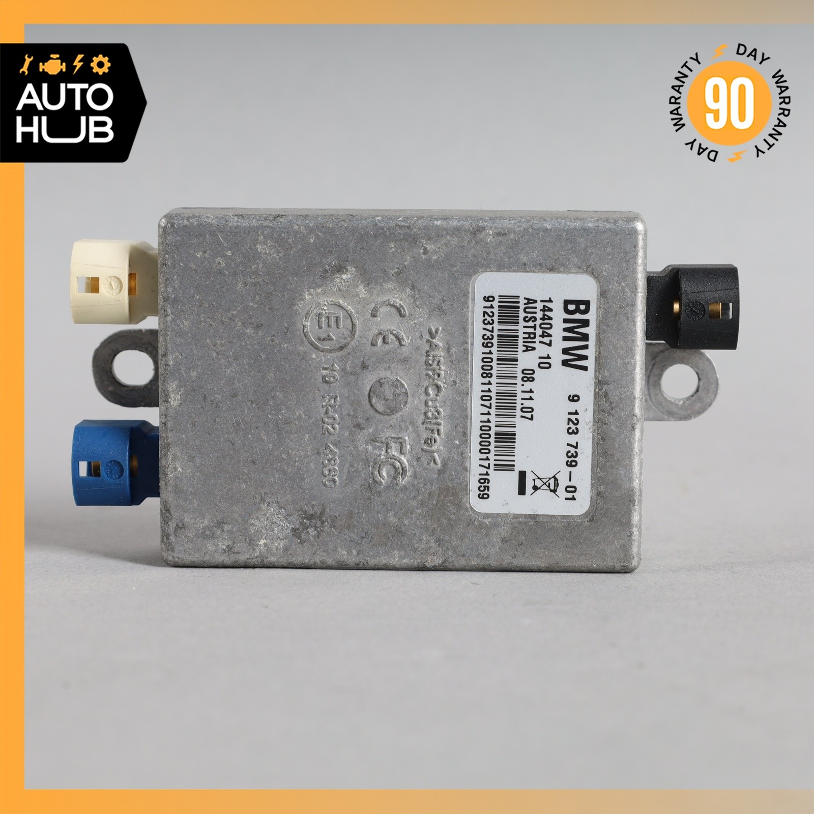 04-10 BMW E60 550i 528i 535i USB Multimedia Hub Control Module 9123739 OEM