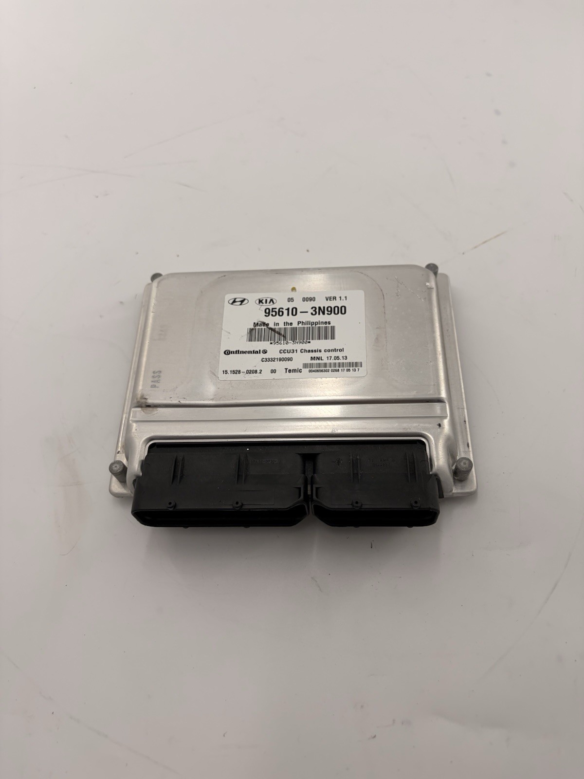 2014-2016 Hyundai Equus Air Suspension Control Module Unit 95610-3N900 OEM