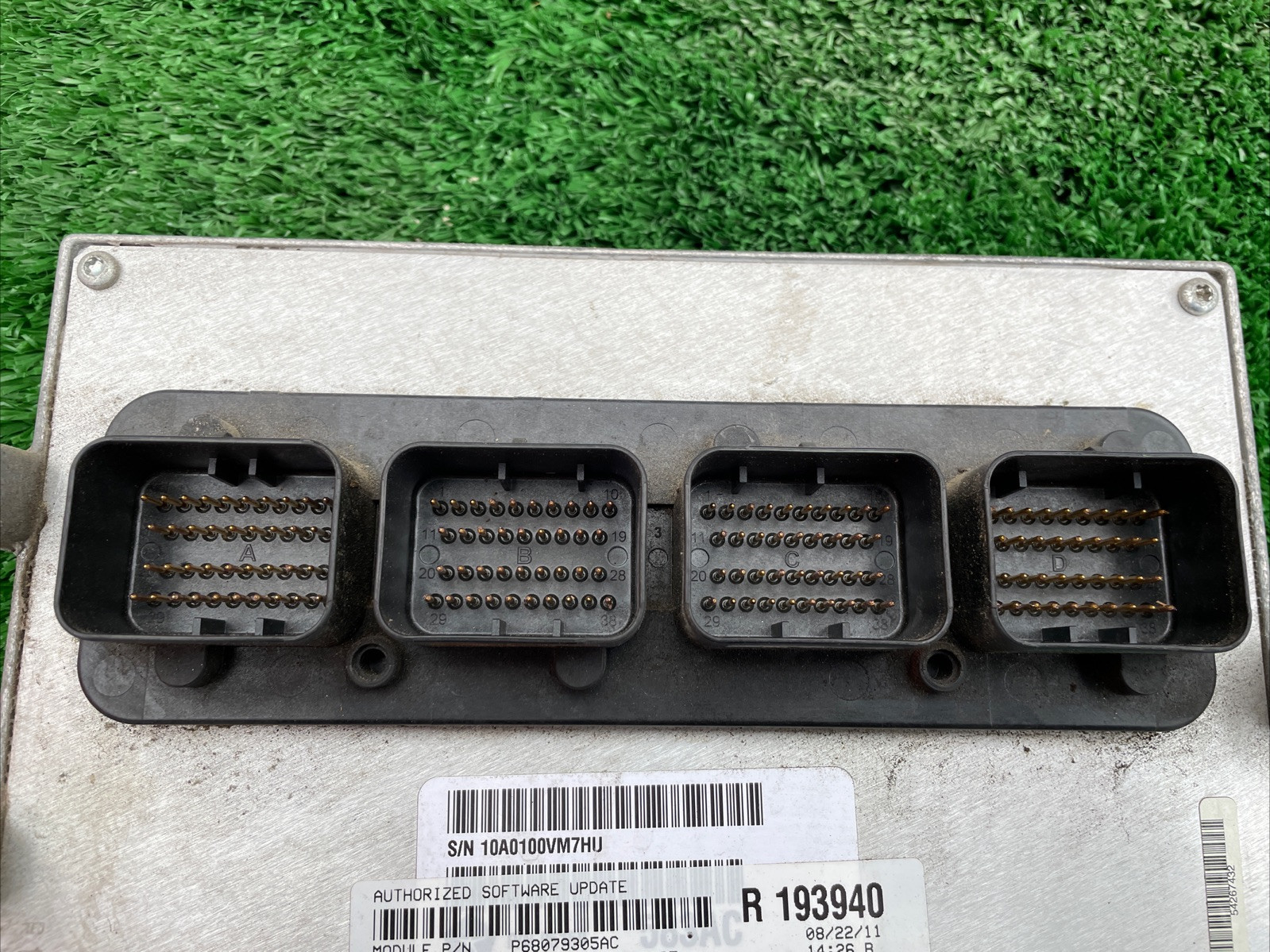2011 Dodge Nitro 3.7L ENGINE COMPUTER BRAIN BOX MODULE ECM ECU P68079305AC