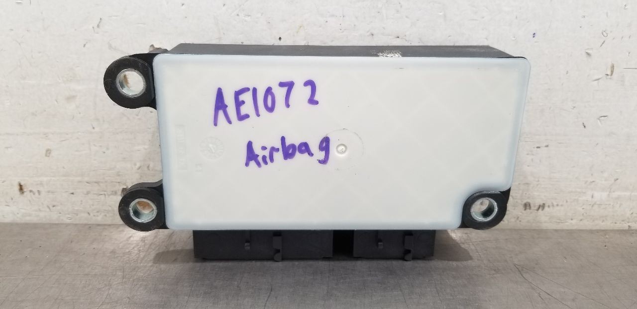 18 CADILLAC ESCALADE SRS CONTROL MODULE 13584587