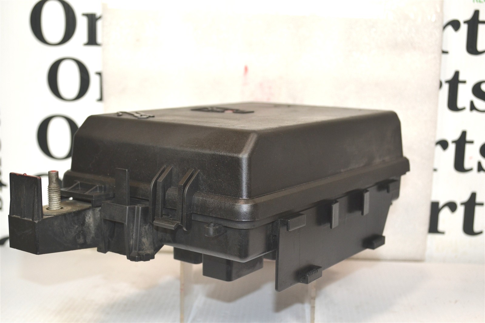 P04692270AH Dodge Charger Chrysler 300 2009-10 FuseBox Engine Bay OEM 1N9 755 B6