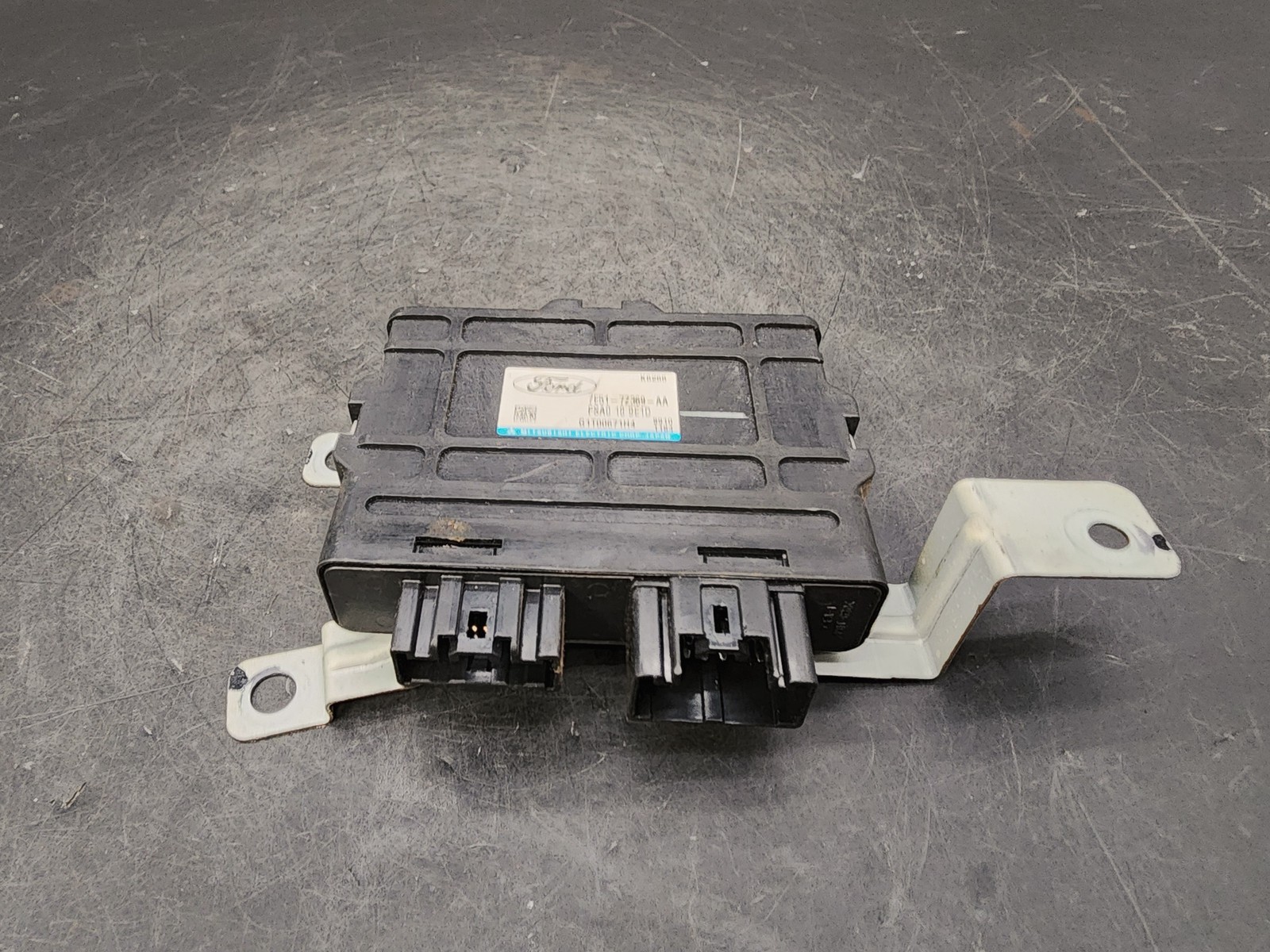 OEM 07-09 Ford Fusion Mercury Milan Transmission Control Module 7E517Z369AA Used