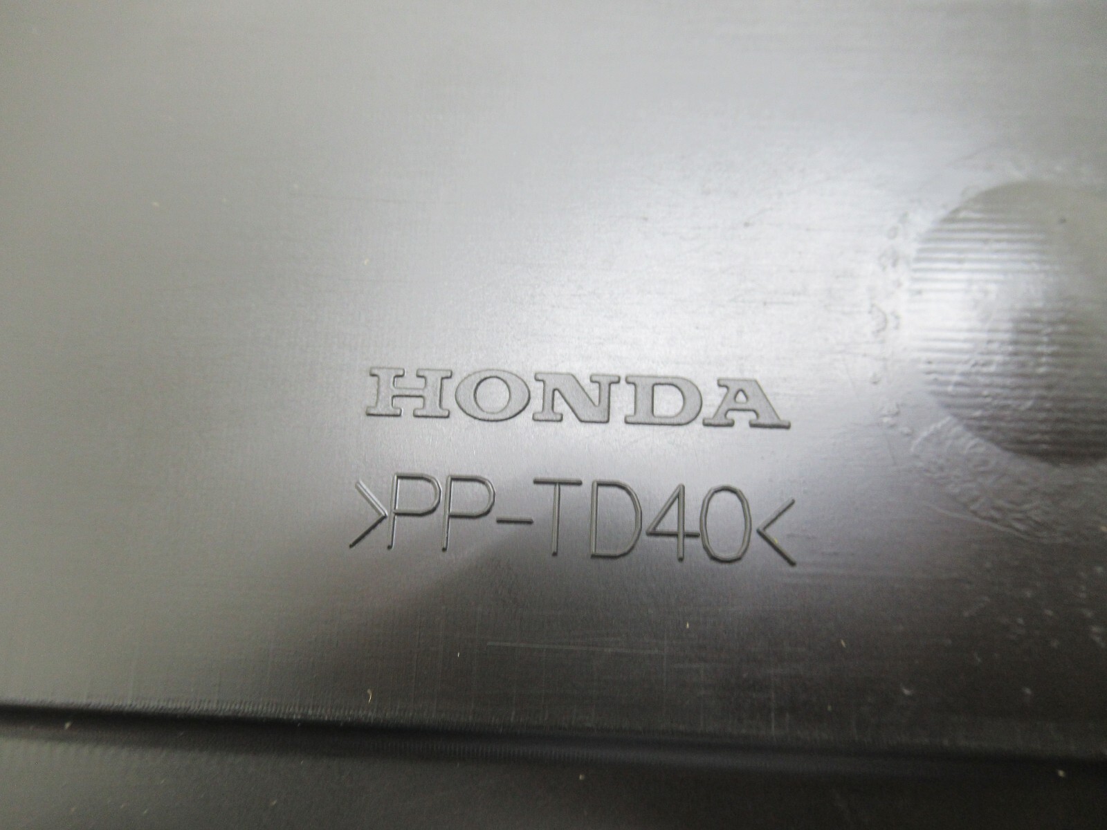 2008-09 HONDA ACCORD oem 2.4L ENGINE COVER PLASTIC TRIM PANEL TOP CAP i-VTEC CAR