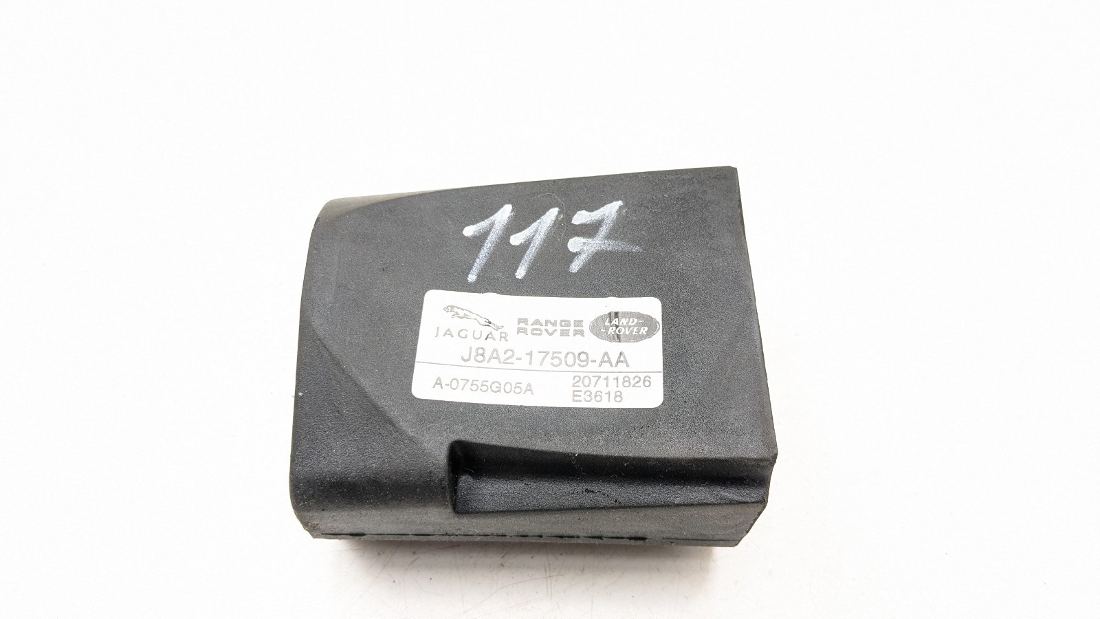 RANGE ROVER VELAR L560 WINDSCREEN WIPER CONTROL MODULE ECU J8A217509AA 2018