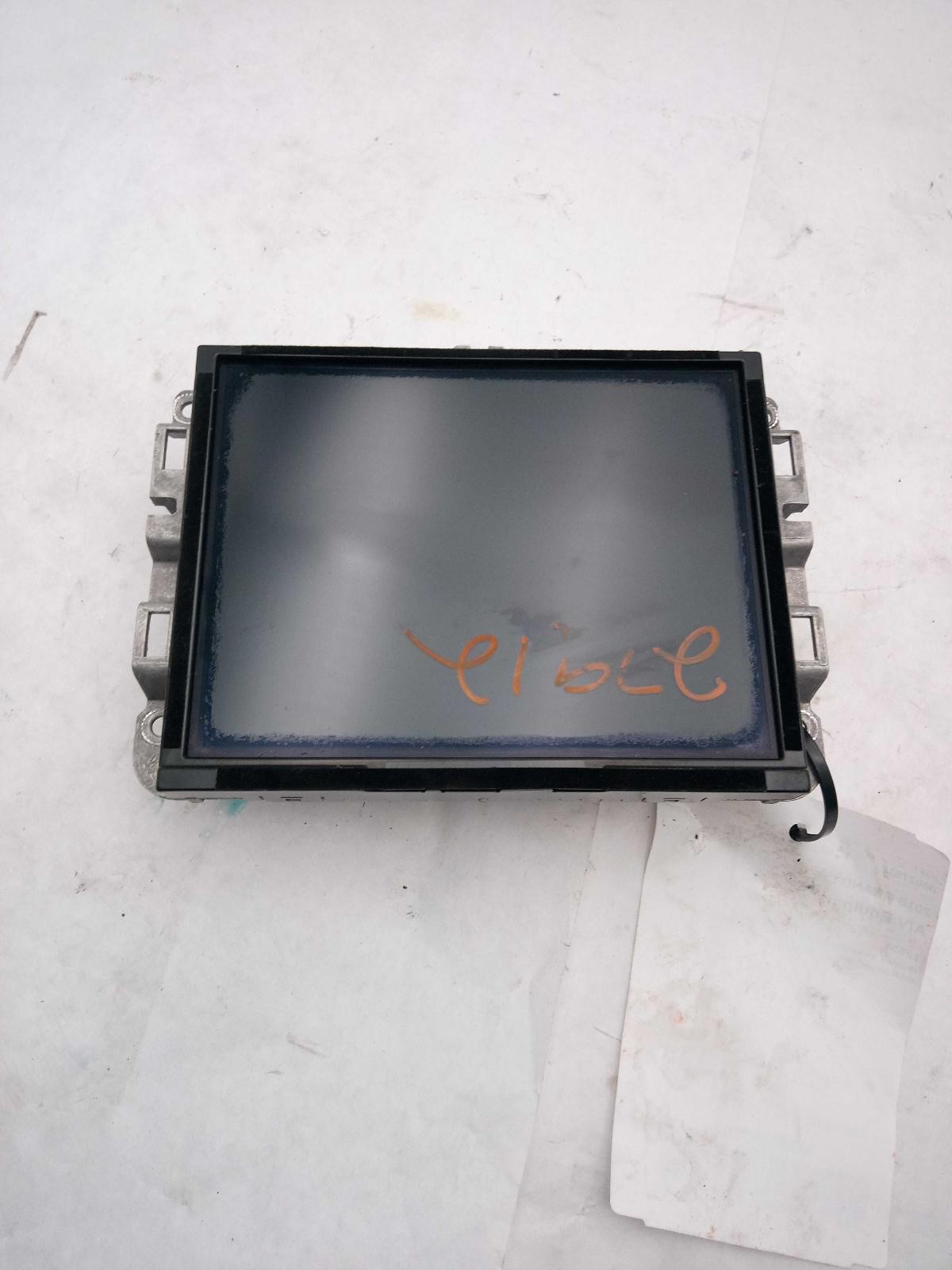 Used Radio Audio fits: 2018 Jeep Grand cherokee Grade B