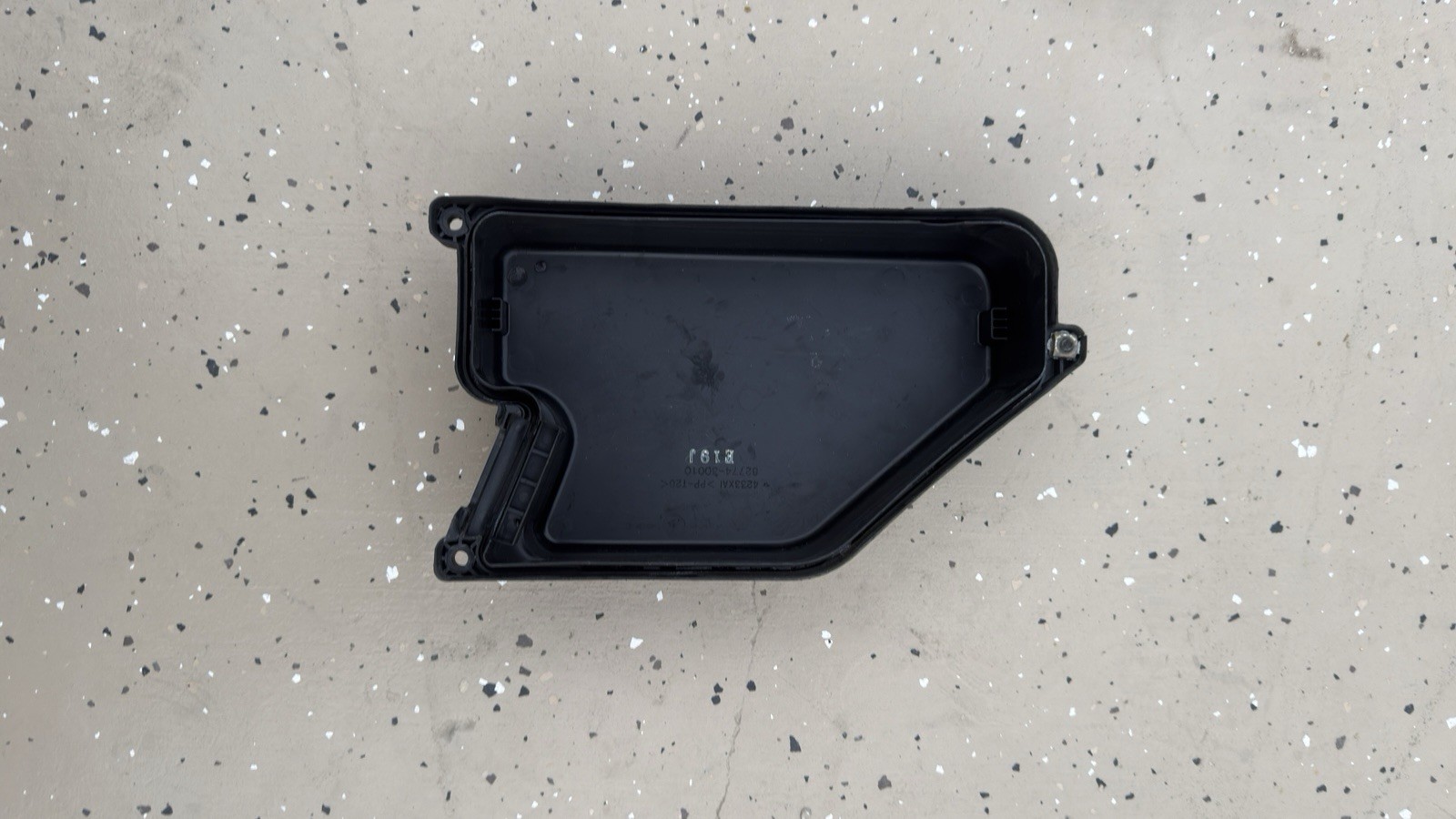 2001-2005 Lexus IS300 ECU/ECM Engine Bay Computer Box Lid Cover
