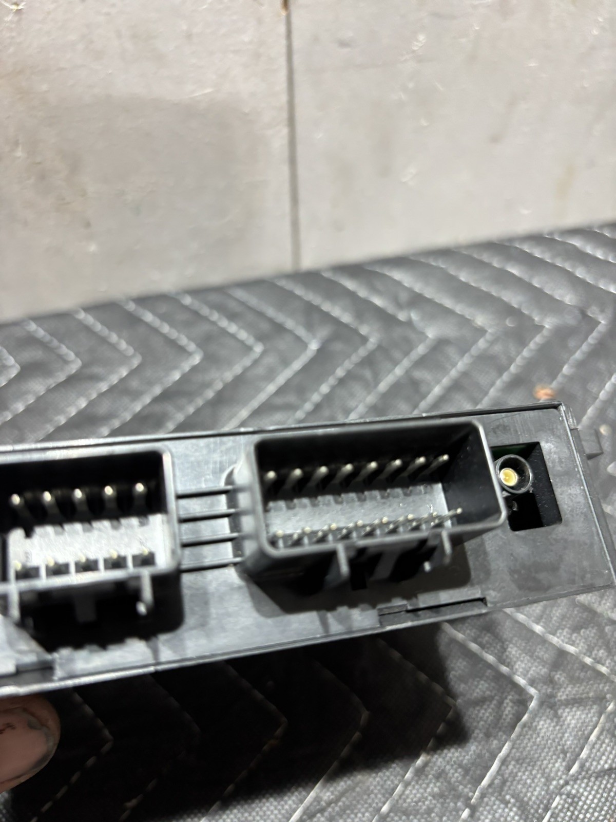 2005 C6 Corvette Keyless Entry Receiver Module Security RCDLR OEM Tested 05-13