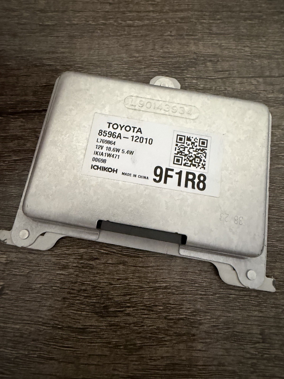 OEM TOYOTA COROLLA LED HEADLIGHT CONTROL MODULE 8596A-12010