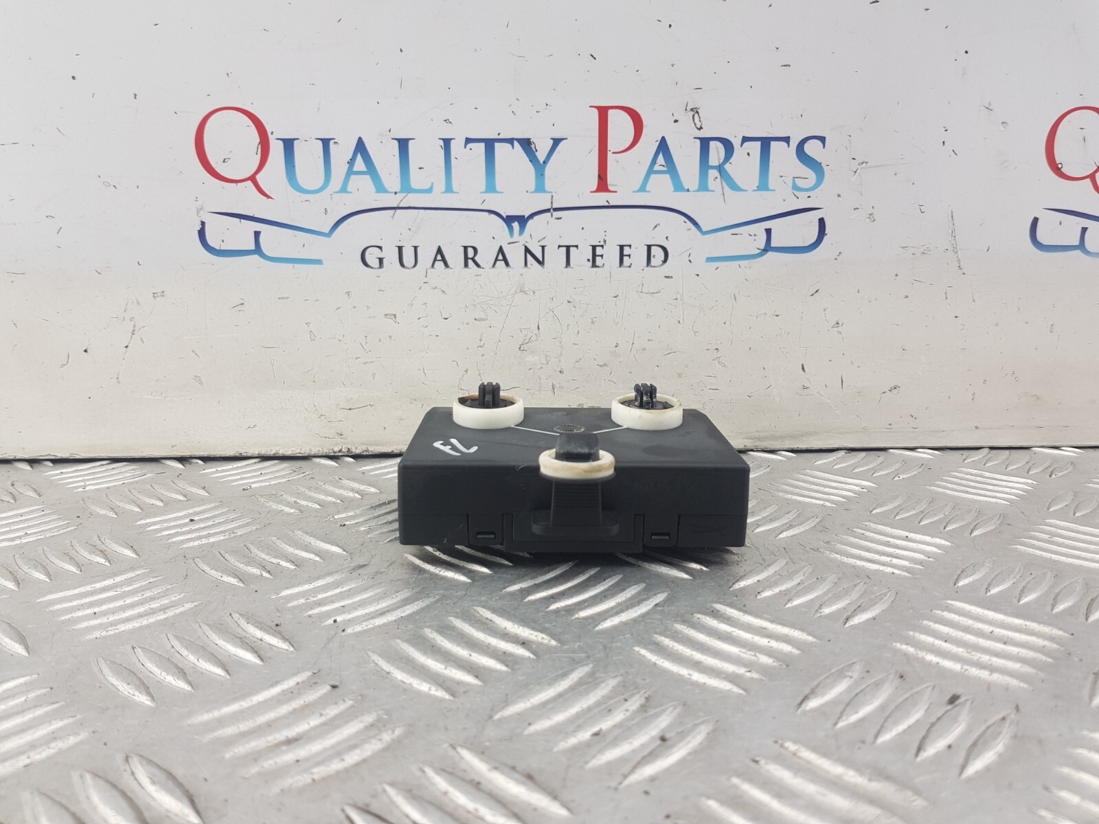 AUDI A6 DOOR CONTROL MODULE UNIT FRONT LEFT PASSENGER SIDE 4G8959792A 2011