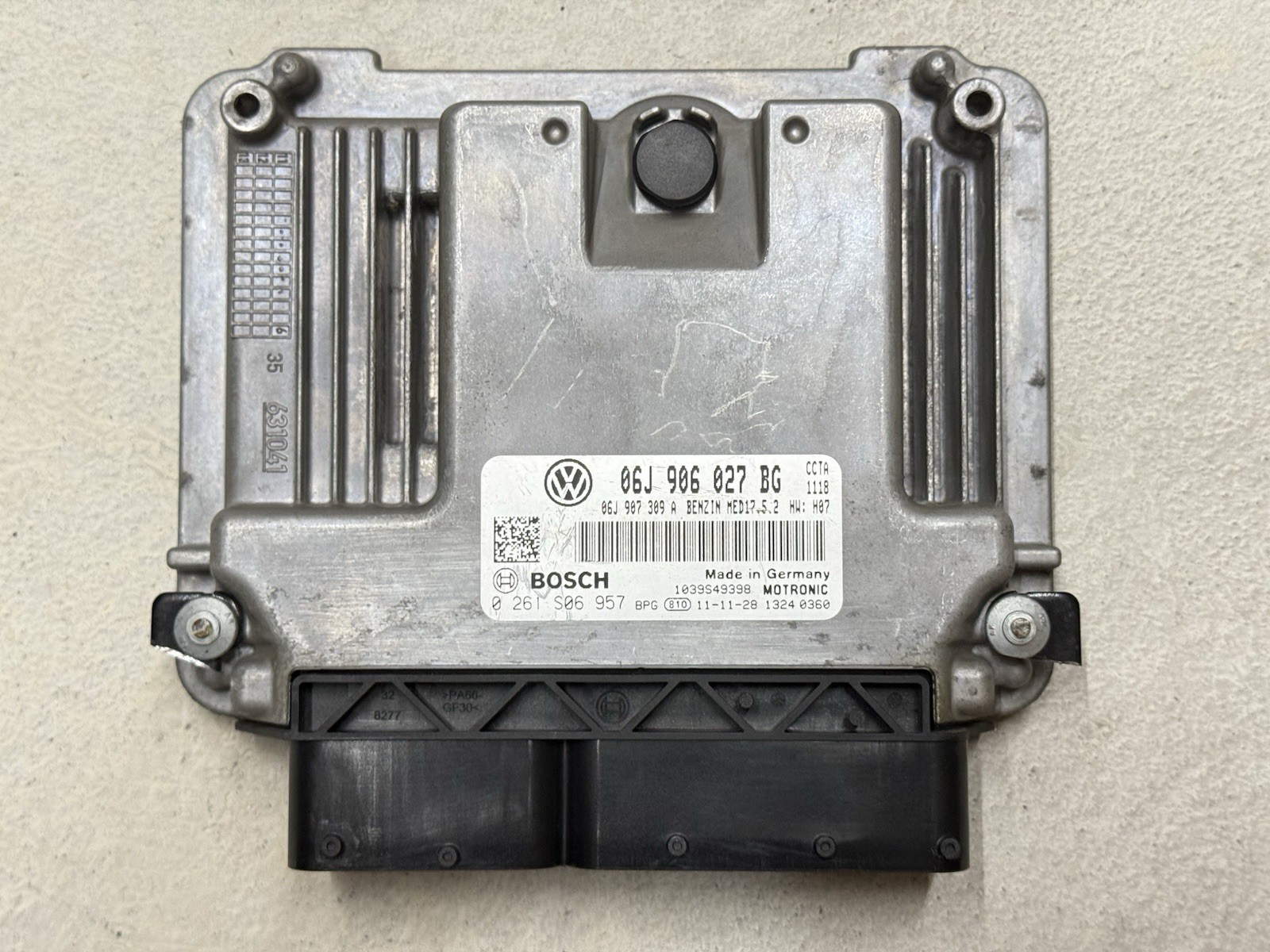 2012-2013 VW Volkswagen Tiguan 2.0L Engine Computer ECU 06J906027BG PROGRAMMED
