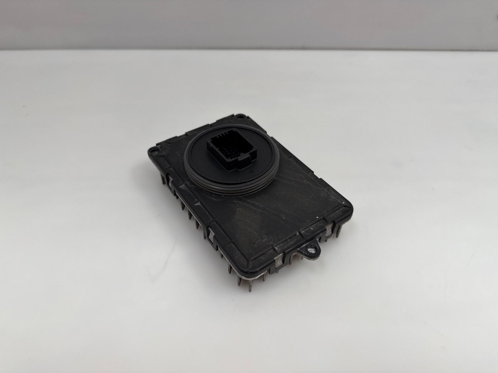 22-23 Chevy Bolt EUV Xenon HID Headlight Ballast Genuine OEM 13526415