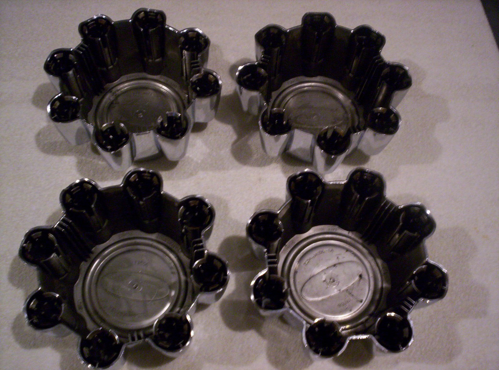 04-08 Ford F250 F350 4 OEM (chrome) Center Caps 3C341A096CA FREE SHIPPING !!