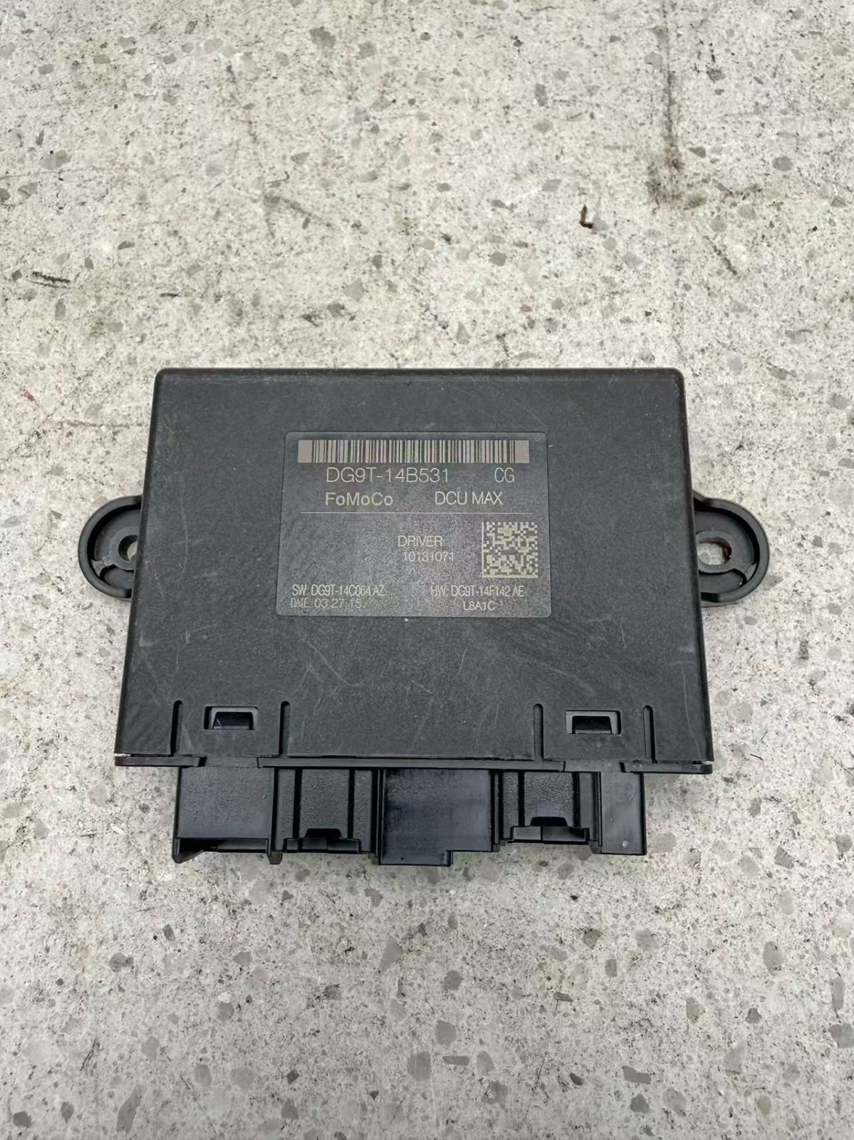 2013-2016 Ford Fusion FR LH Door Module DG9T-14B531-CG OEM