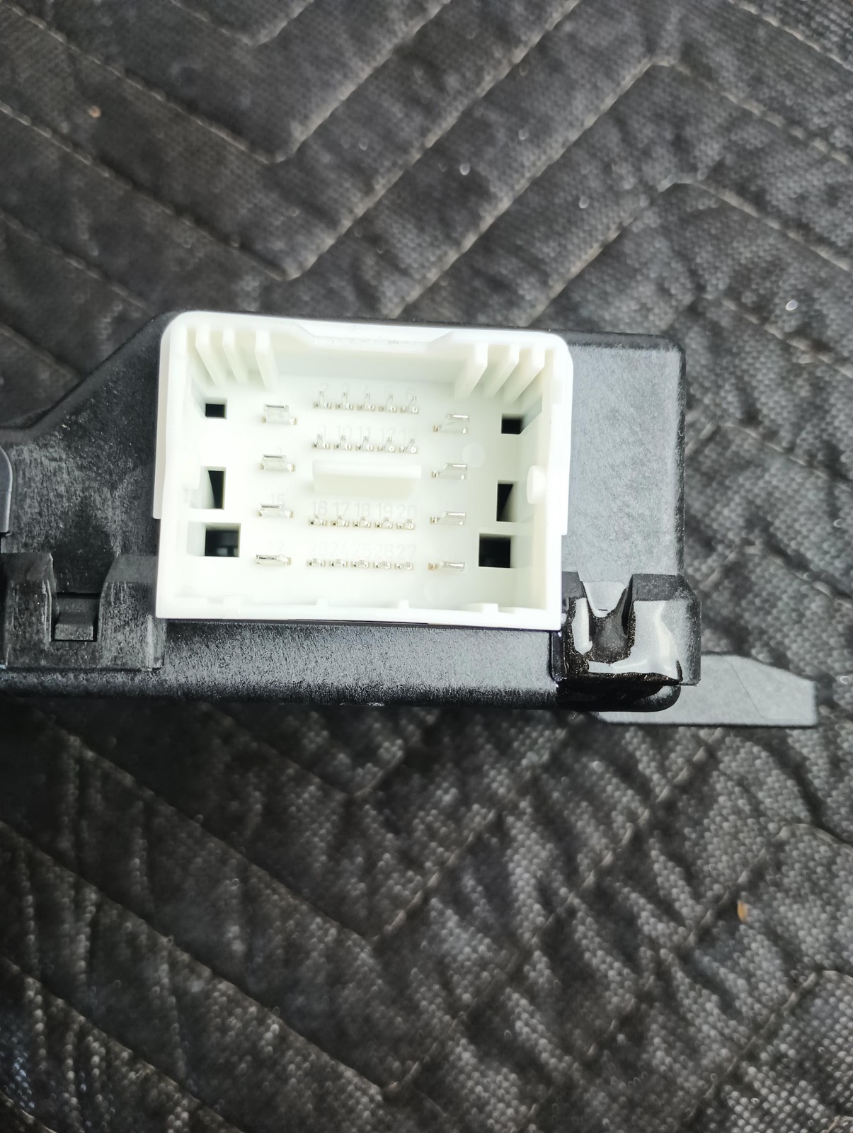 2020-2022 Kia Telluride Tailgate Liftgate Trunk Control Module OEM 81870-S9100