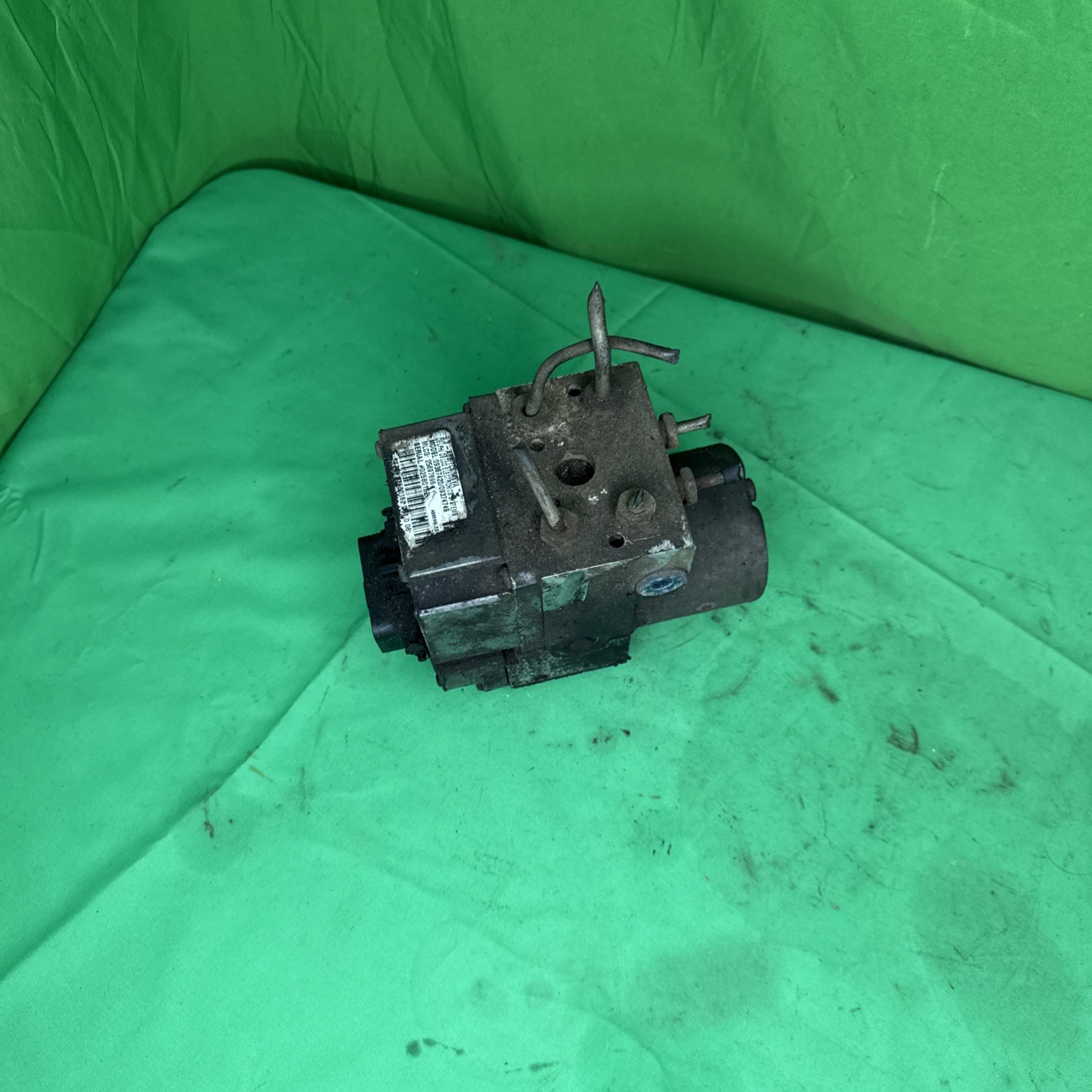 2001-2005 Cadillac Deville AntiLock Brake Pump ABS 25738079 25738073 OEM 0494g21