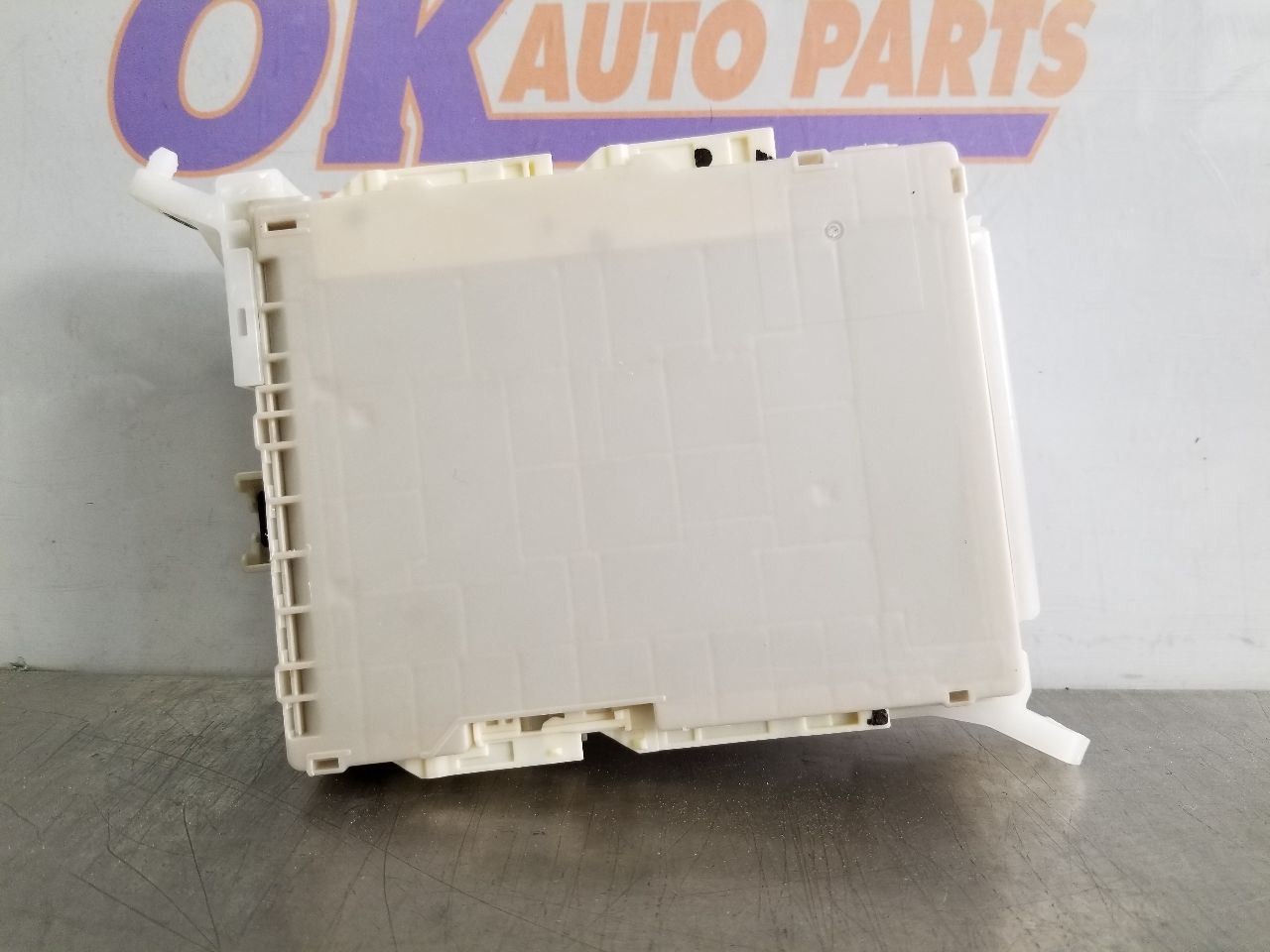 16 2016 LEXUS GX460 MULTIPLEX NETWORK CONTROL MODULE 8922160420