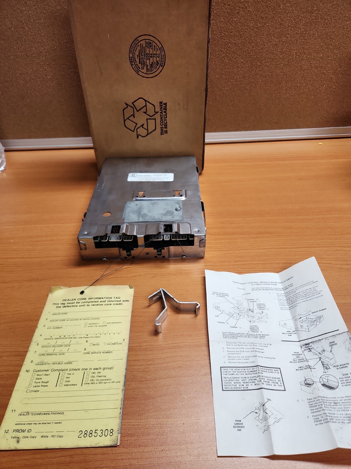 01224770 Chevrolet or GMC ecu ecm computer ( Opened For Photos 30day Warranty