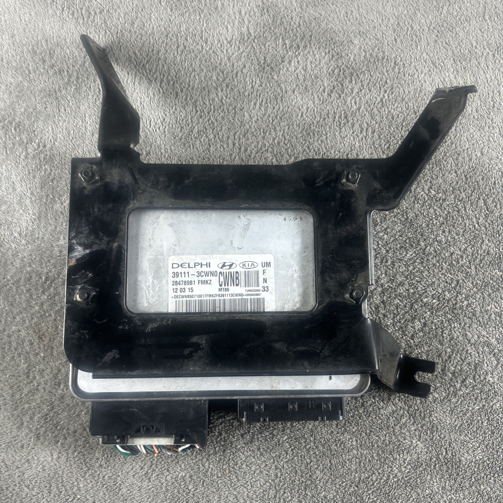 2016 KIA SORENTO ENGINE COMPUTER CONTROL MODULE UNIT ECU ECM PCM 39111-3CWN0