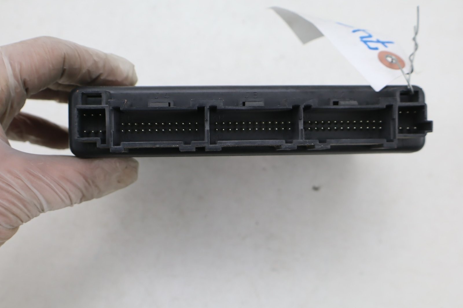 2006 Chevrolet Suburban 1500 Chassis ECM Body Control Module Unit BCM 10367690