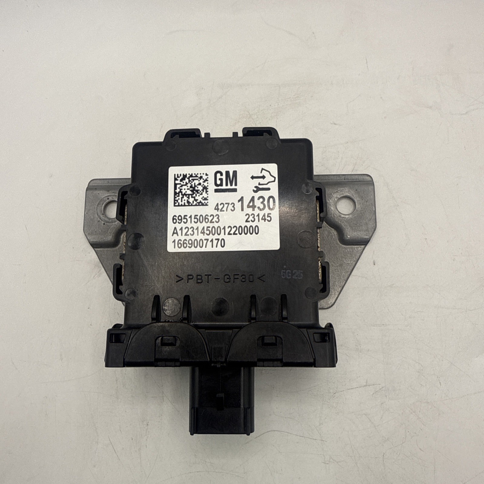 2023 Chevrolet Bolt EUV Parking Pedestrian Warning Module 42731430 GM OEM