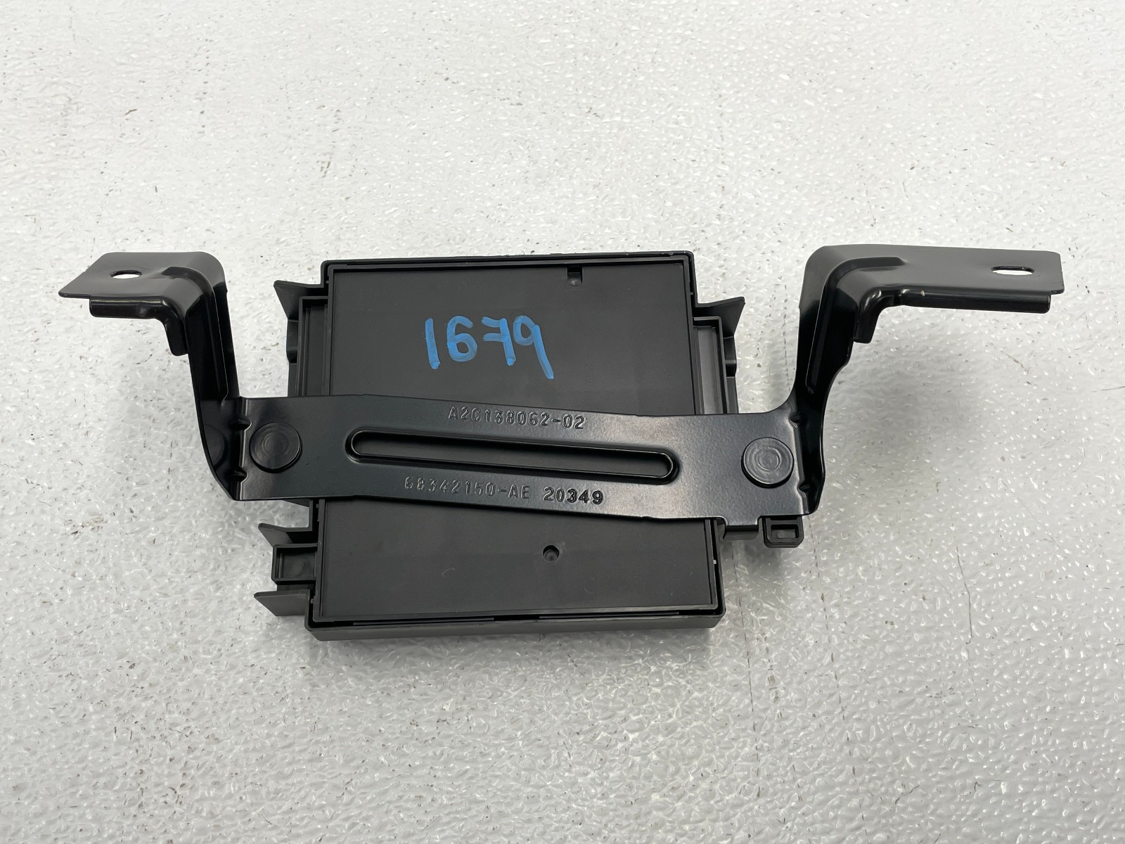 2021-2025 Jeep Wrangler Hub Receiver Computer Control Module 1679 OEM