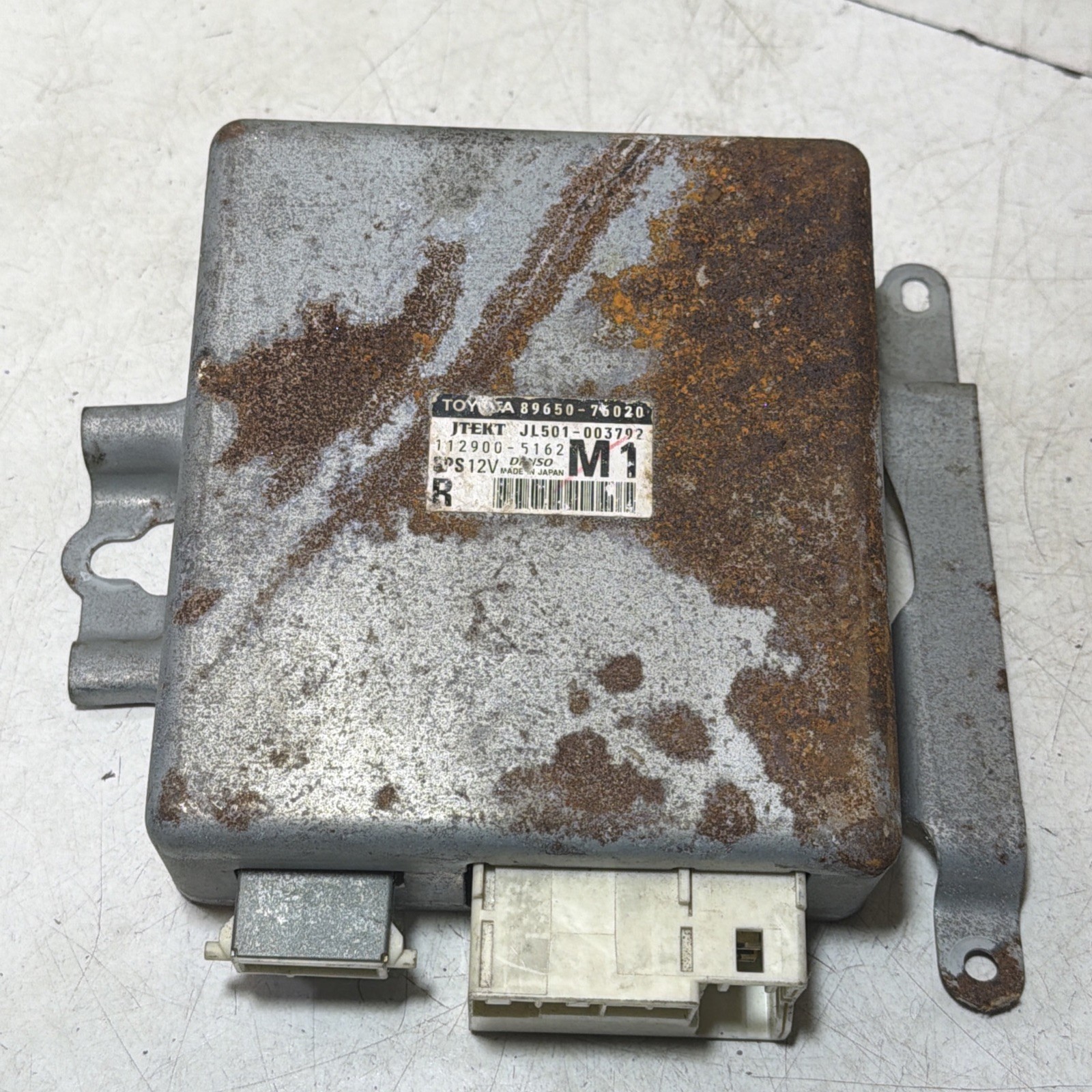 Lexus Ct200 2011-2021 front Power Steering Control Module 89650-76020