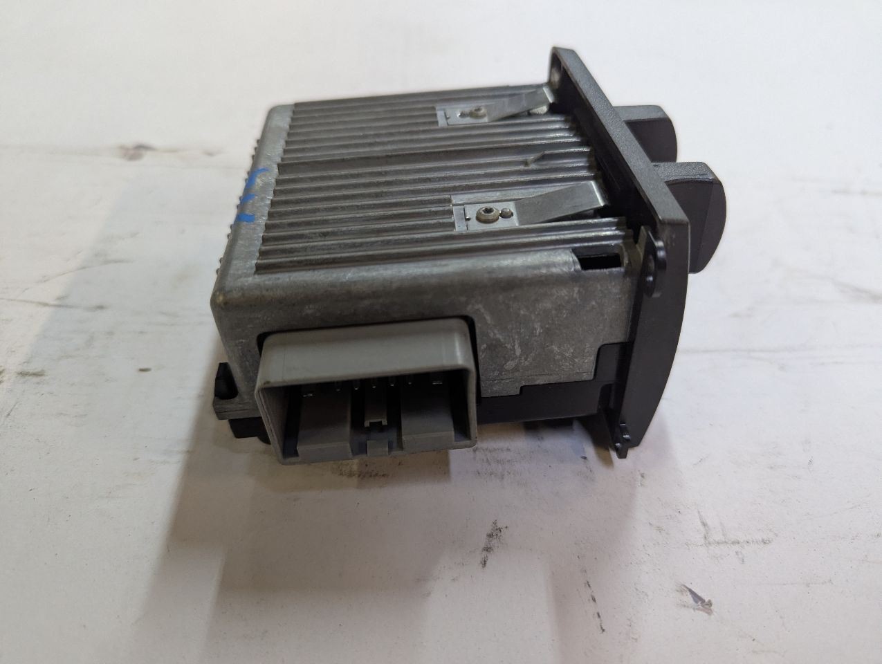 Dash Mounted Towing Tow Control Module | Fits 2015-2016 Ford F250 F350