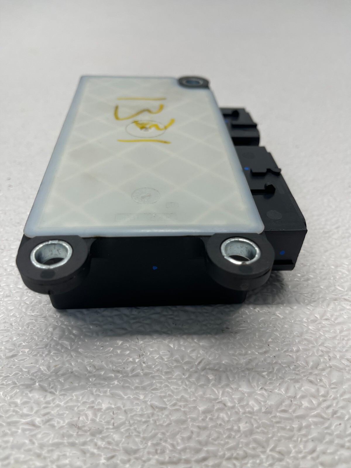 2018-2022 ENCORE RESTRAINT DIAGNOSTIC COMPUTER MODULE SRS UNIT OEM
