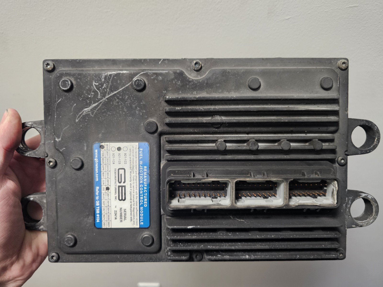 FORD F250 F350 6.0L POWERSTROKE FICM FUEL INJECTOR CONTROL MODULE 4307357R1