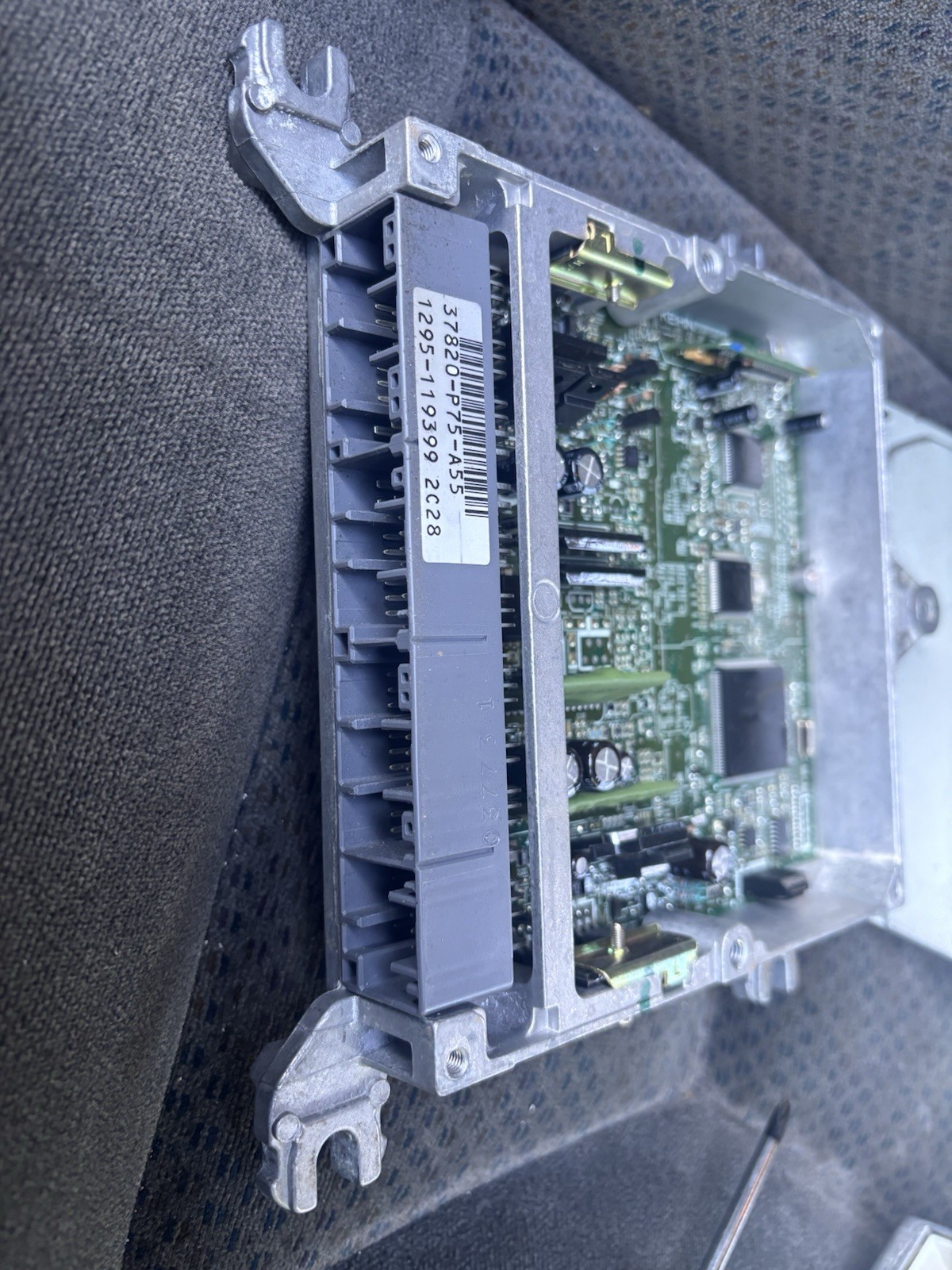 00-01 ACURA INTEGRA AUTO ECU ECM COMPUTER 37820-P75-A55