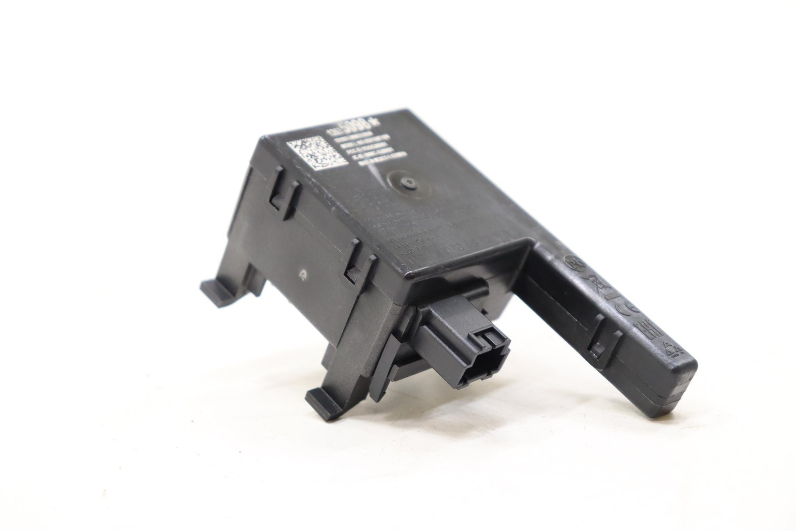 2020 – 2025 CADILLAC CT5 KEYLESS ENTRY RECEIVER CONTROL MODULE OEM 13535098