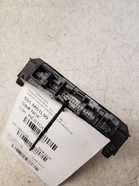 1999 Mercedes-Benz E320 – RH Front Door Module – 2088201426 – R318838