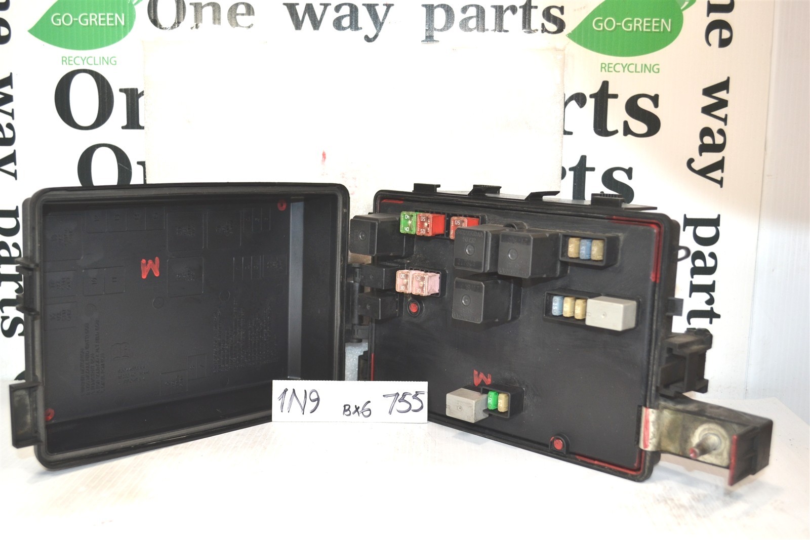 P04692270AH Dodge Charger Chrysler 300 2009-10 FuseBox Engine Bay OEM 1N9 755 B6