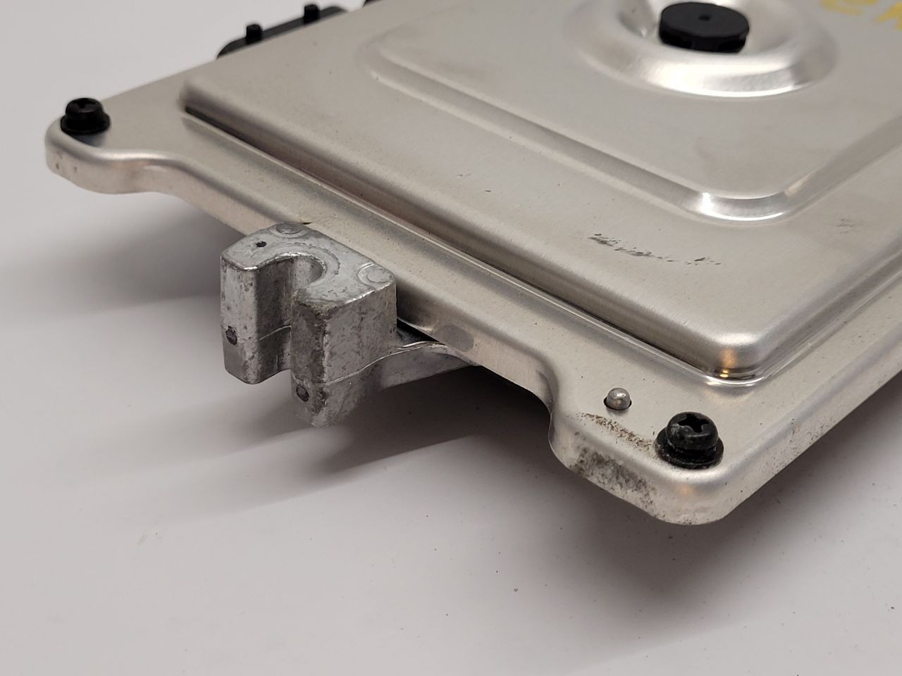 Used Engine Control Module (ECM) fits: 2019 Honda Cr-v Electronic Control Module