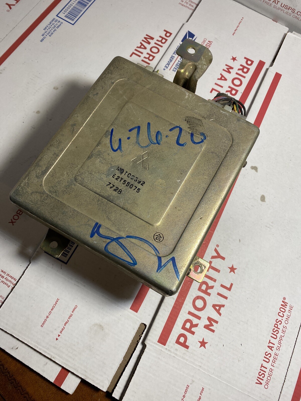 87 88 MITSUBISHI MONTERO ECU/ECM #MD109392/E2T55075 *see description*