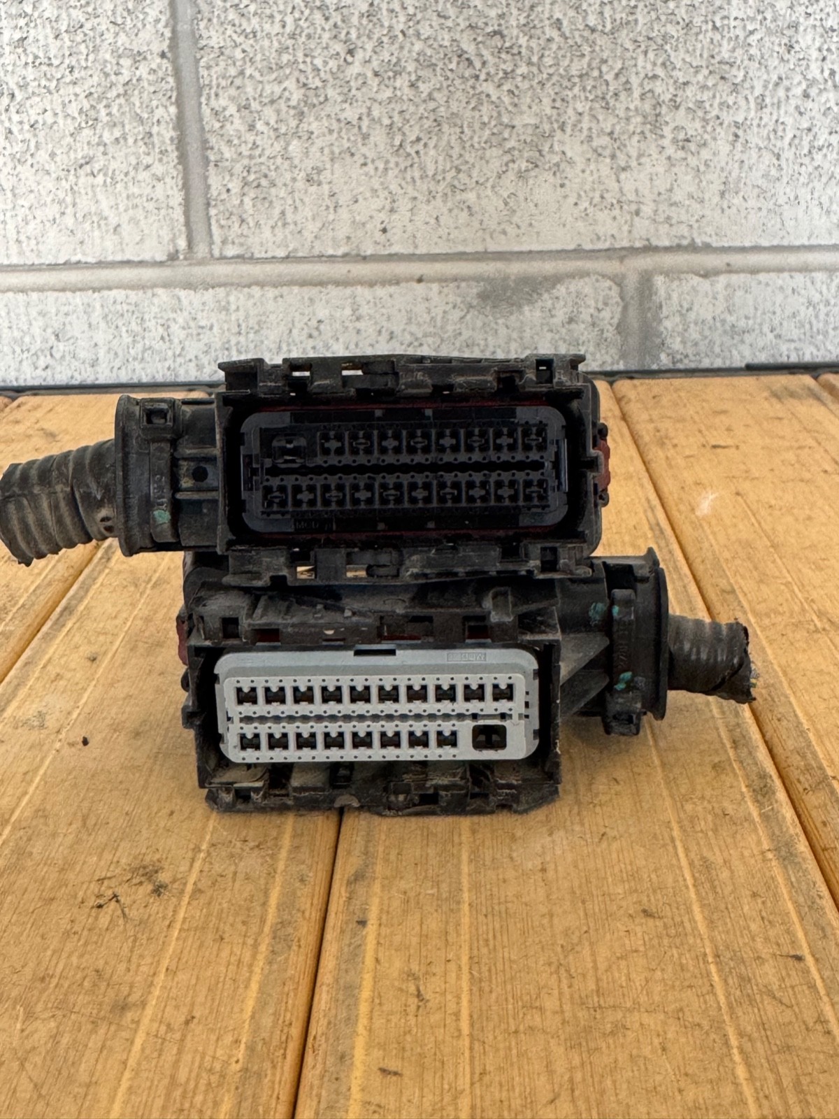 2017 BUICK ENCORE ENGINE COMPUTER ECU CONNECTORS PLUGS PIGTAILS WIRES OEM