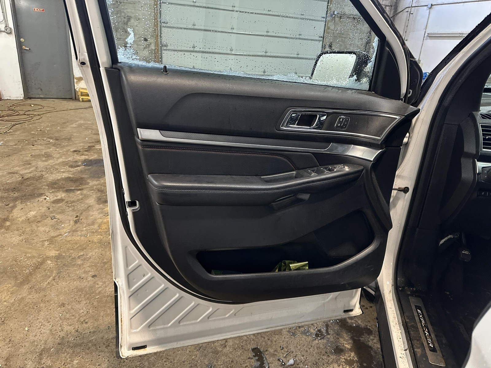 Used Engine Control Module (ECM) fits: 2018 Ford Explorer Electronic Control Mod