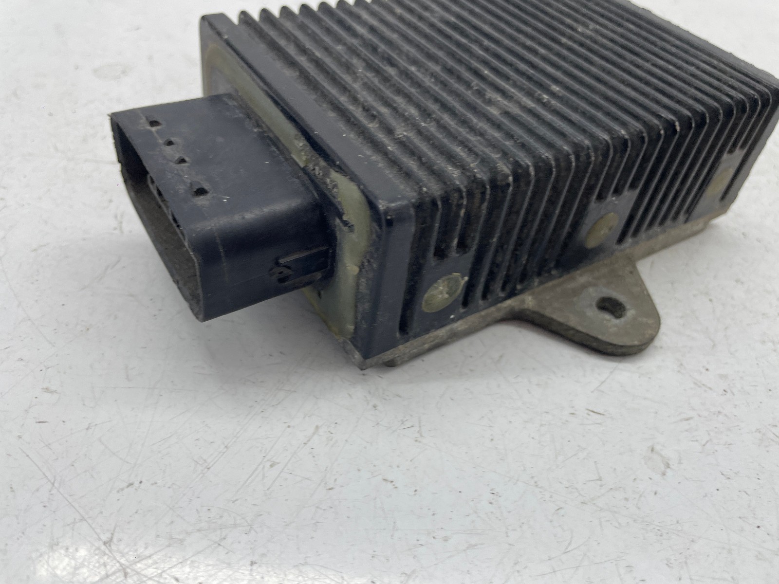VOLVO S40 V40 MK1 FUEL INJECTOR CONTROL MODULE ECU UNIT MD340897 2000-2004