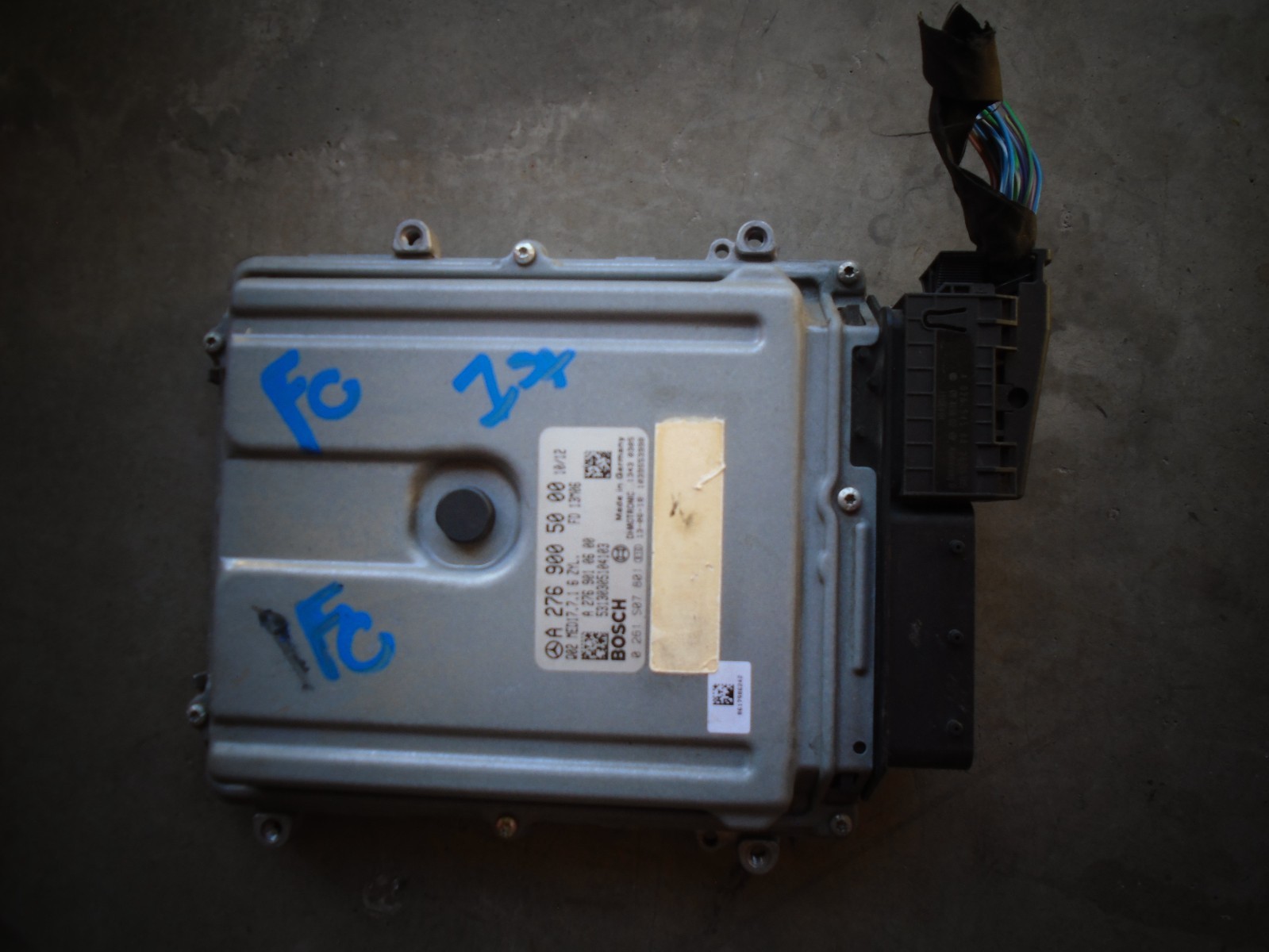 12 13 14 15 Mercedes C300 engine computer A2769005000, ECU 0261S07801