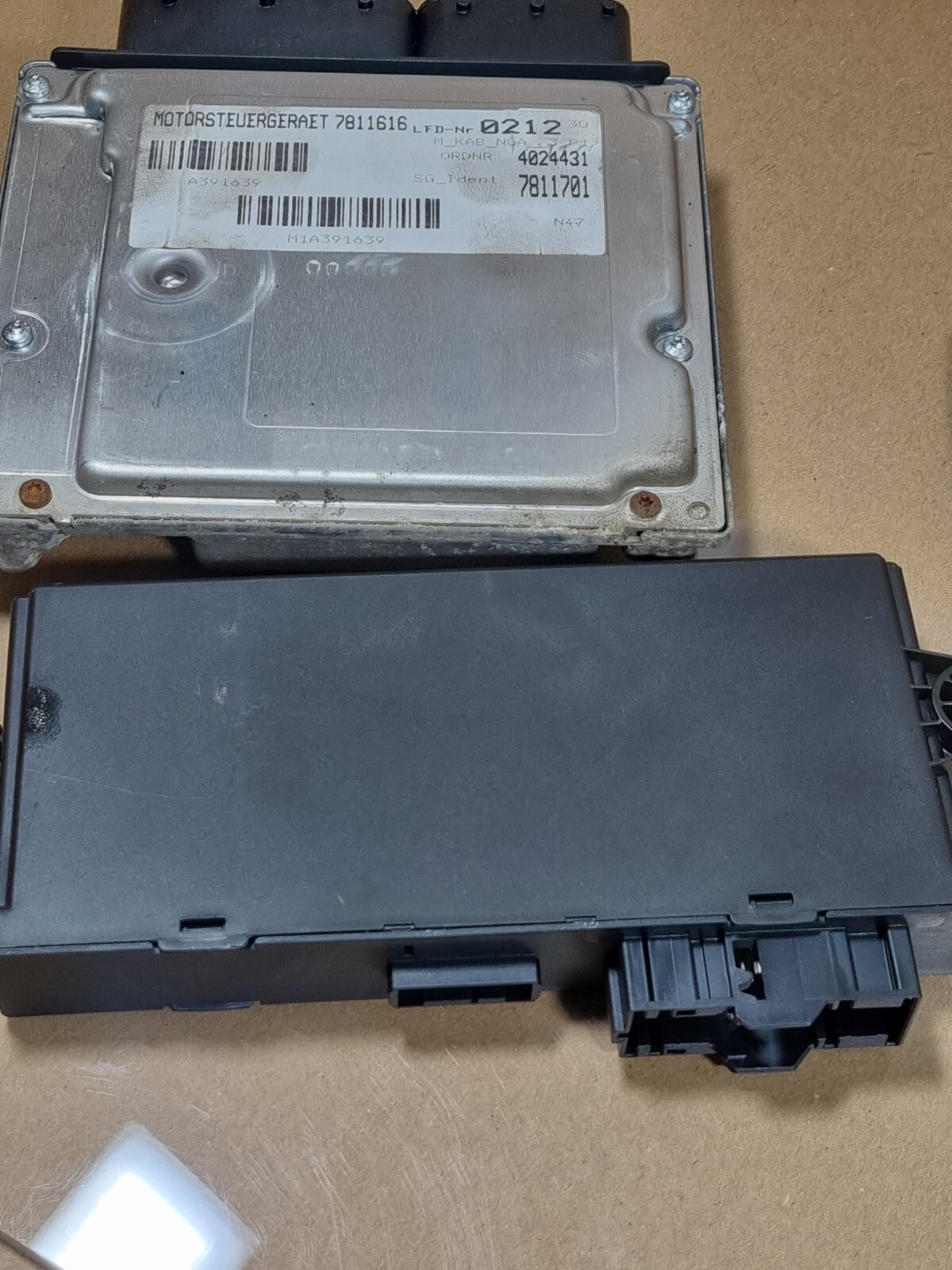 BMW 3 SERIES E90 E91 320D Diesel N47  ECU FULL SET KIT 7811701  Tested manual