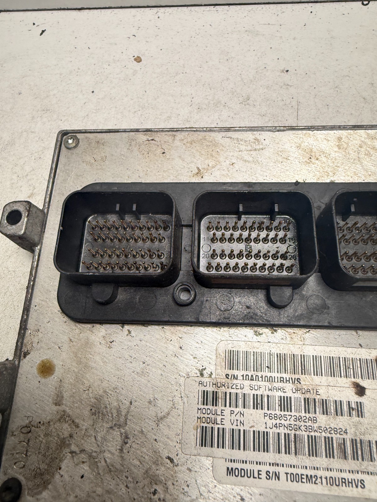 2011 JEEP LIBERTY 3.7 ENGINE COMPUTER ECU ECM OEM 68057302AB